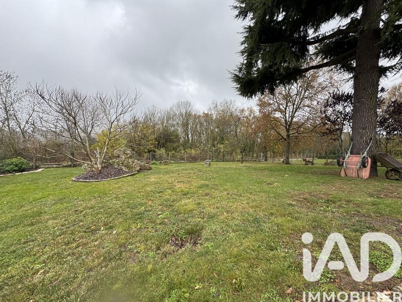 Maison - 241 m² - 10 pièces