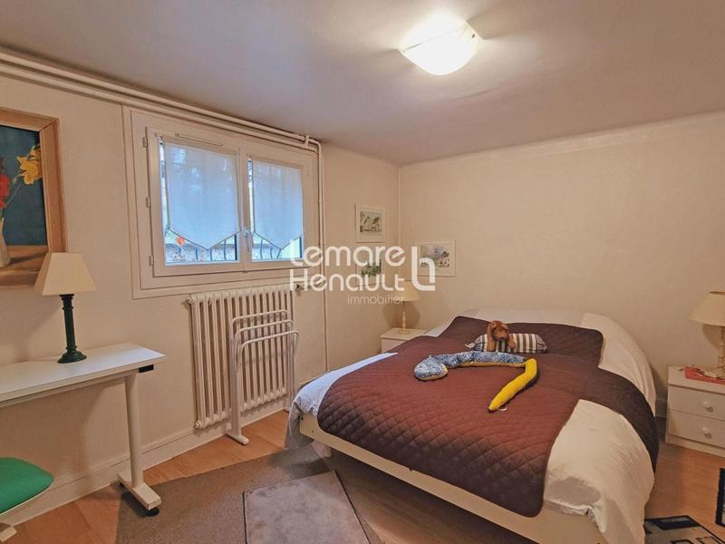 Maison - 198 m² - 8 pièces