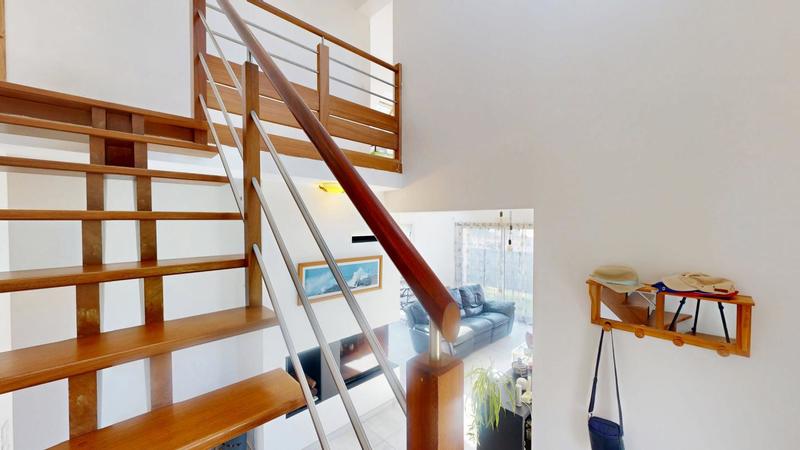 Maison - 178 m² - 8 pièces