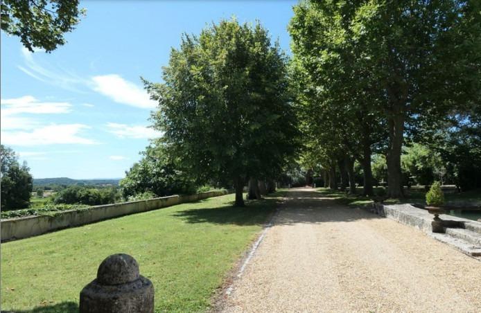 Manoir - 1 750 m² - 30 pièces