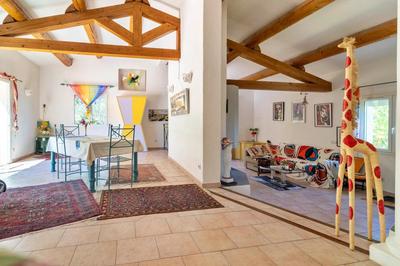 Villa - 289 m² - 7 pièces