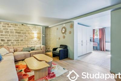 Chambre - 10 m² - 1 pièce