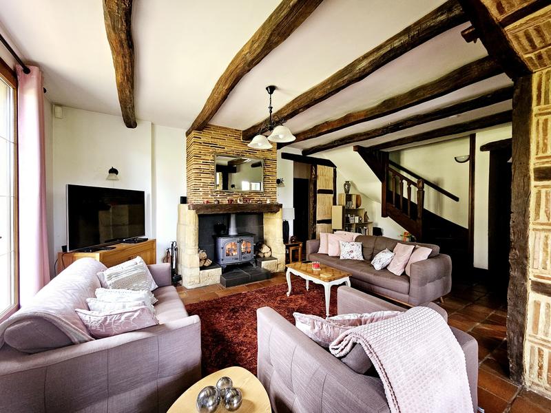 Maison traditionnelle - 135 m² - 7 pièces