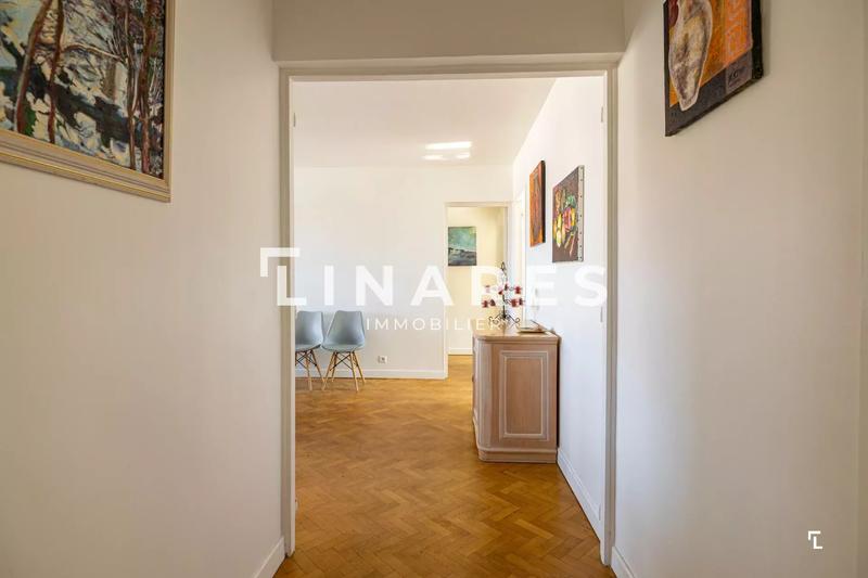 Appartement - 110 m² - 4 pièces