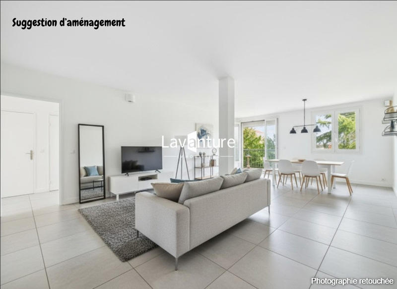 Appartement - 99 m² - 4 pièces