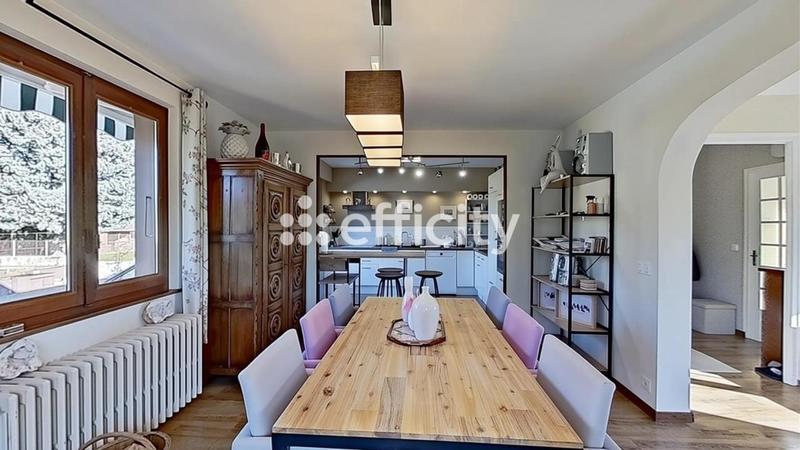 Maison - 145 m² - 6 pièces