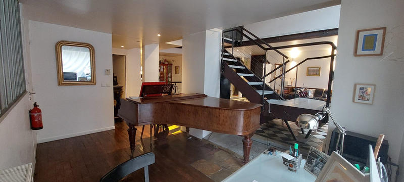 Appartement - 216 m² - 7 pièces