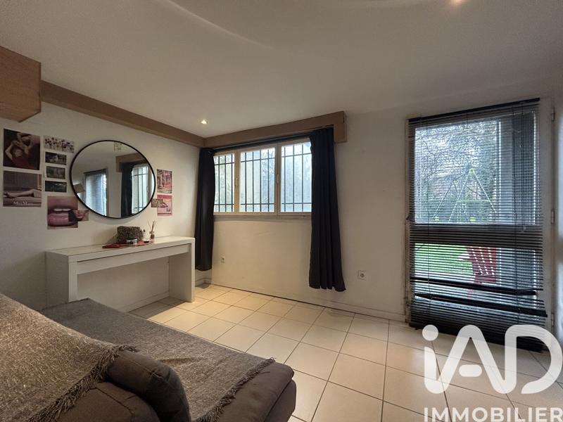 Maison - 110 m² - 8 pièces