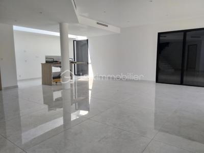 Villa - 169 m² - 6 pièces