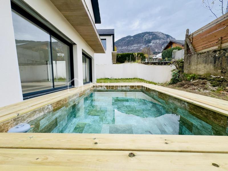 Maison - 120 m² - 4 pièces