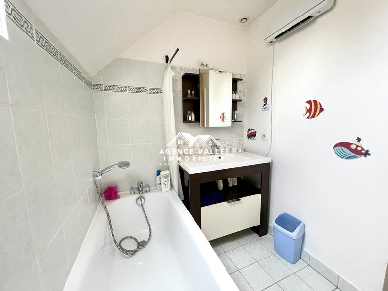 Maison - 139 m² - 7 pièces