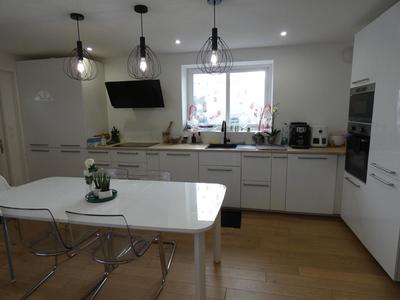 Maison - 115 m² - 6 pièces