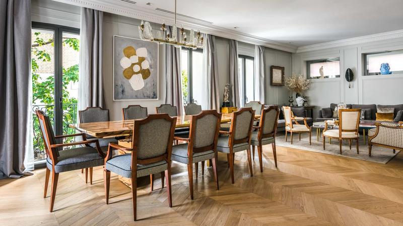 Hôtel particulier - 350 m² - 8 pièces