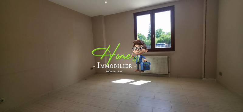 Maison - 245 m² - 7 pièces