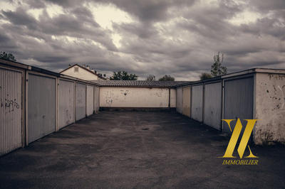 Parking / Garage - 28 m²