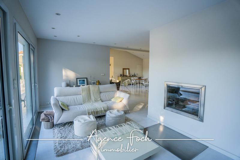 Maison - 176 m² - 5 pièces