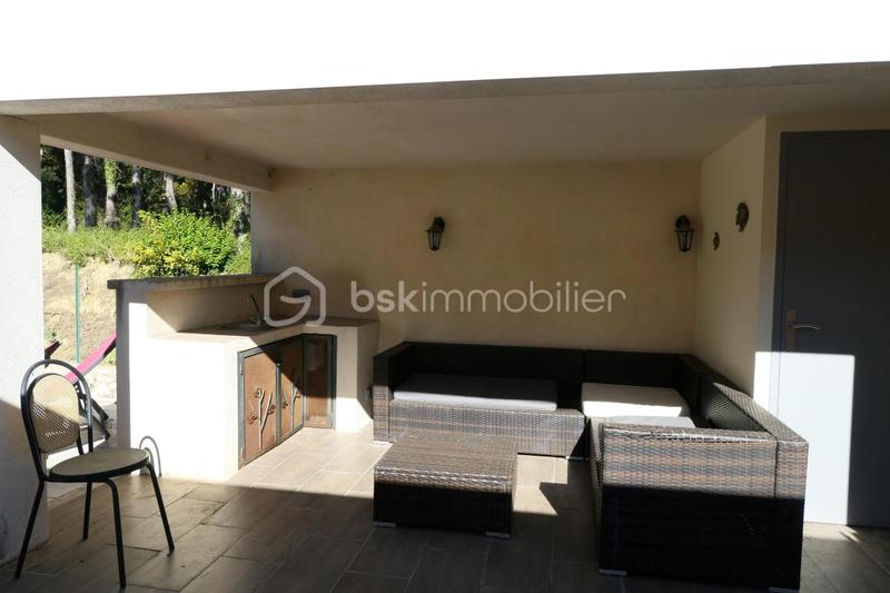 Maison traditionnelle - 107 m² - 5 pièces