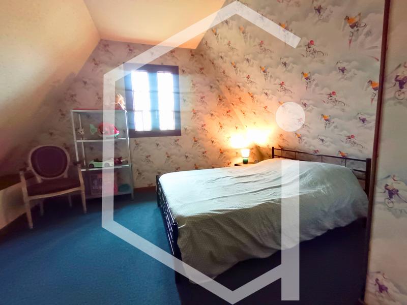 Maison - 155 m² - 9 pièces