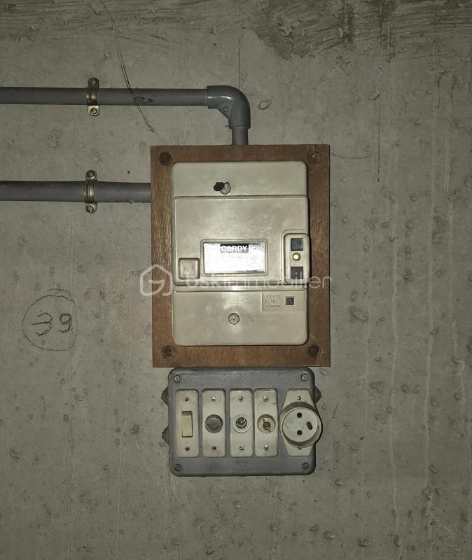 Parking / Garage - 24 m²