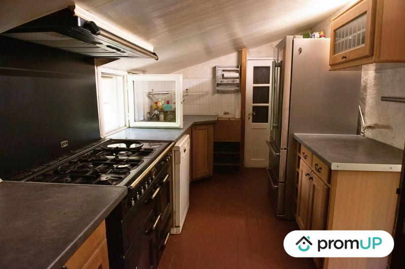 Maison - 170 m² - 8 pièces