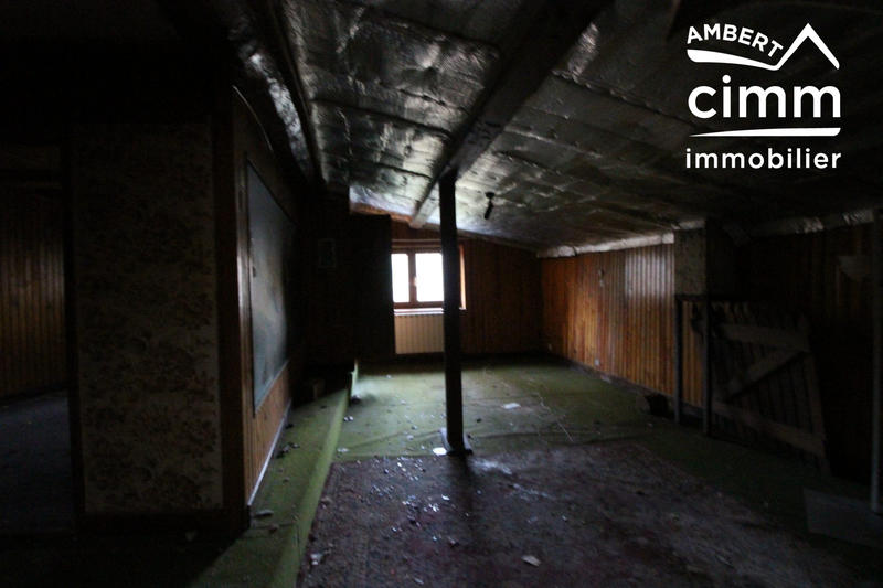 Maison - 110 m² - 10 pièces