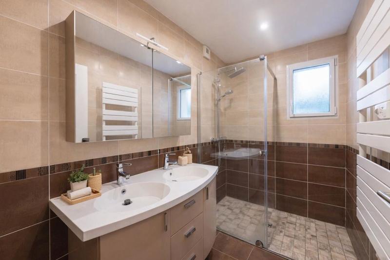 Maison - 198 m² - 7 pièces