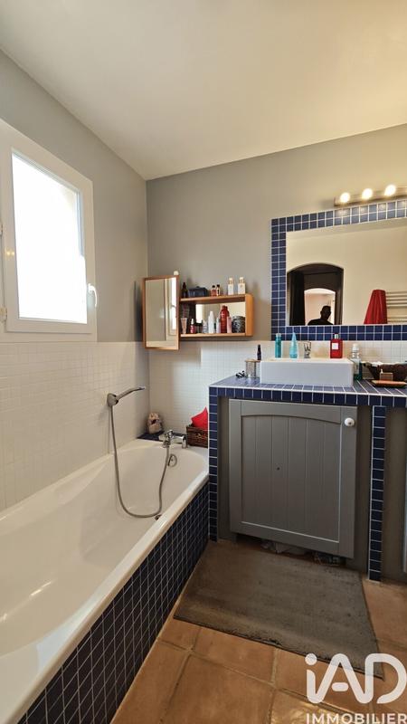 Maison - 200 m² - 7 pièces