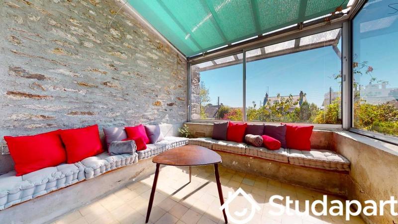 Chambre - 11 m² - 1 pièce