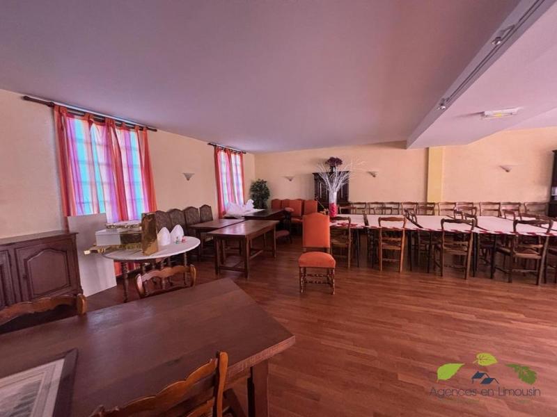 Immeuble - 910 m² - 25 pièces