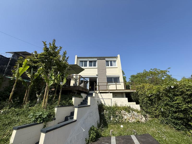 Maison - 84 m² - 5 pièces