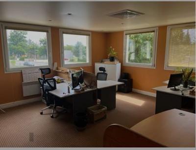 Bureau - 192 m²