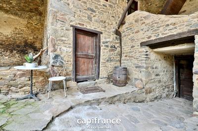 Maison - 220 m² - 7 pièces