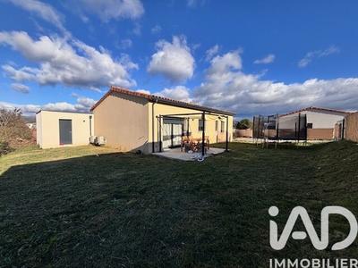 Maison - 90 m² - 4 pièces