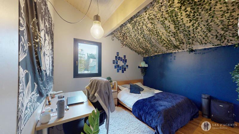 Maison - 263 m² - 5 pièces