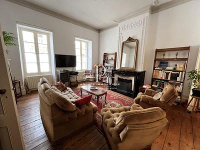 Maison - 200 m² - 4 pièces