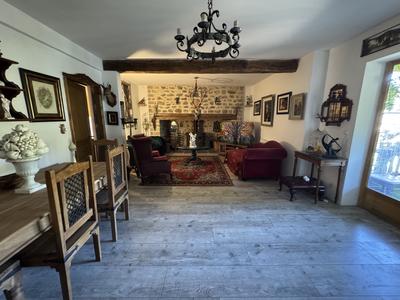 Bastide - 182 m² - 5 pièces