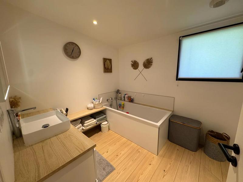 Maison - 170 m² - 7 pièces