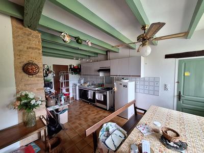 Maison traditionnelle - 145 m² - 7 pièces