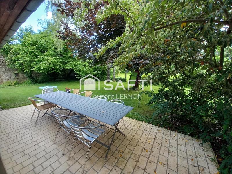 Maison - 396 m² - 14 pièces