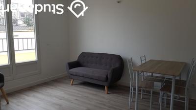 Chambre - 11 m² - 1 pièce