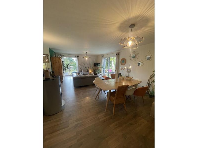 Maison contemporaine - 100 m² - 4 pièces