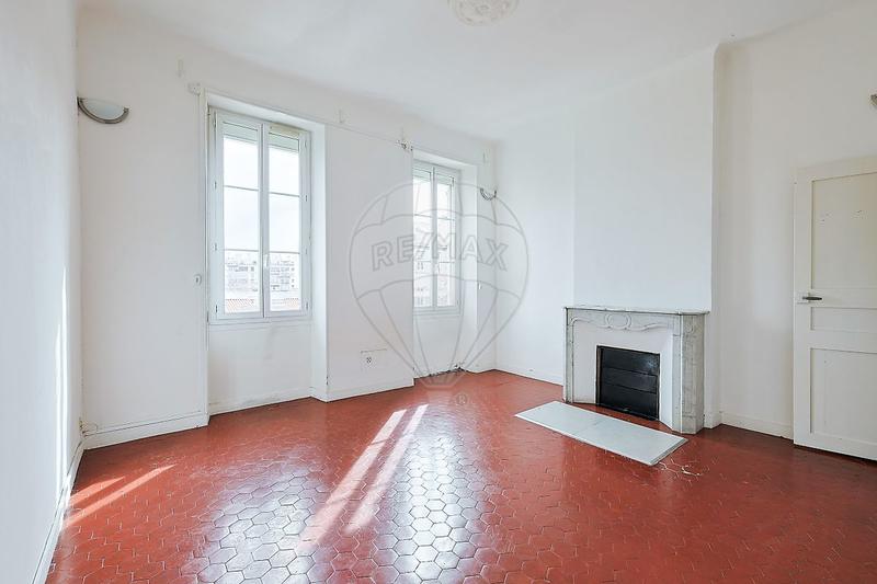 Appartement - 91 m² - 4 pièces