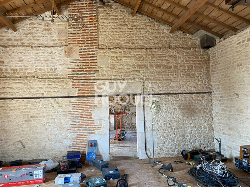 Maison - 230 m² - 5 pièces