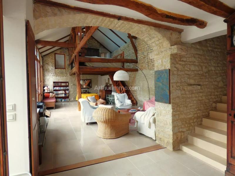 Maison - 329 m² - 12 pièces