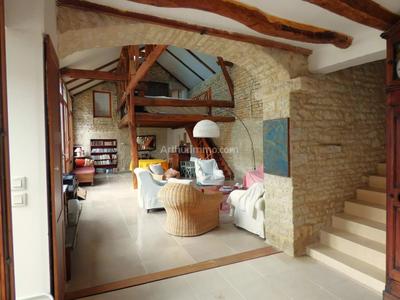 Maison - 329 m² - 12 pièces