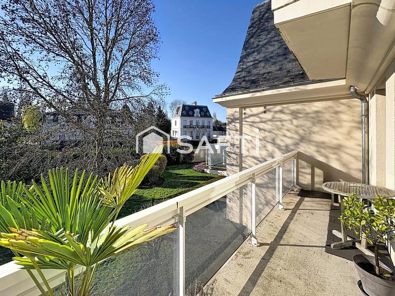 Appartement - 100 m² - 4 pièces