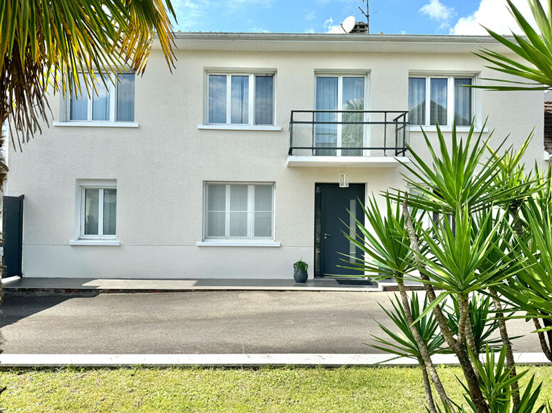 Maison - 140 m² - 5 pièces