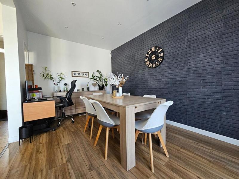 Maison - 123 m² - 6 pièces