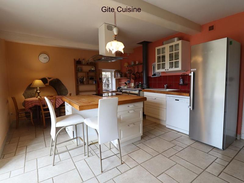 Maison - 460 m² - 12 pièces