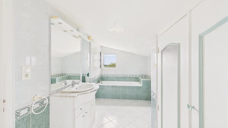 Maison - 156 m² - 4 pièces